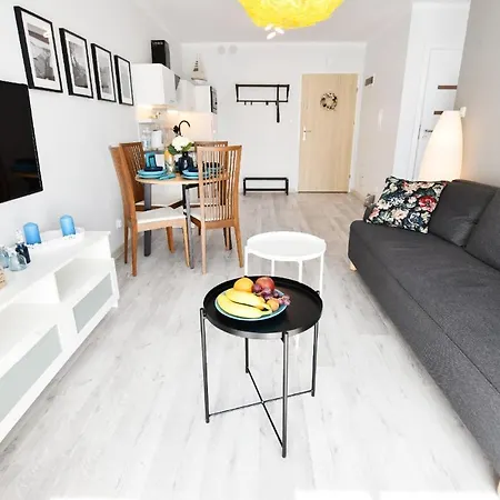 アパート Apartament Marynarski コウォブジェク
